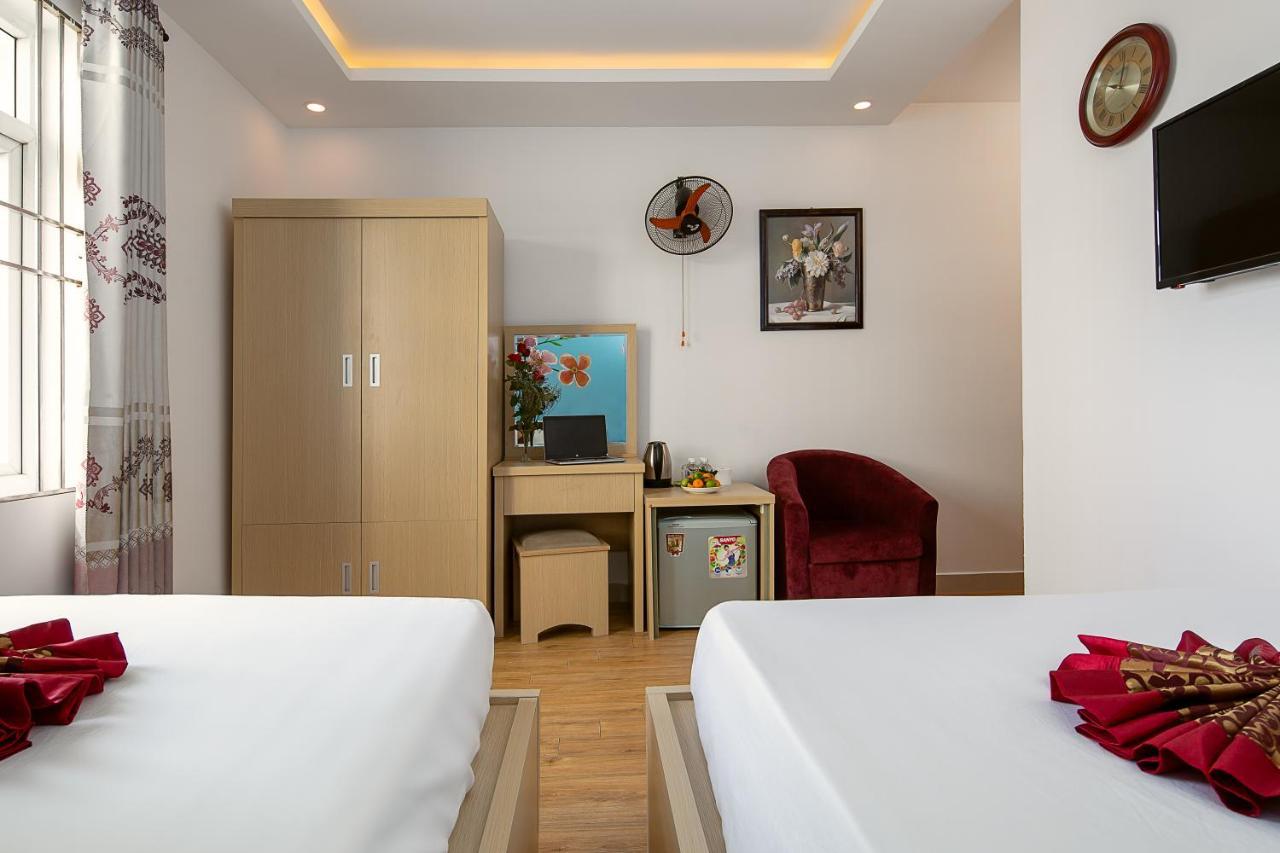 Tuan Phong Hotel Da Nang Exterior photo